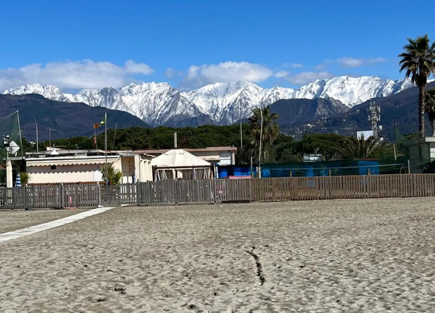 Blu Apartment Marina di Massa Homestay